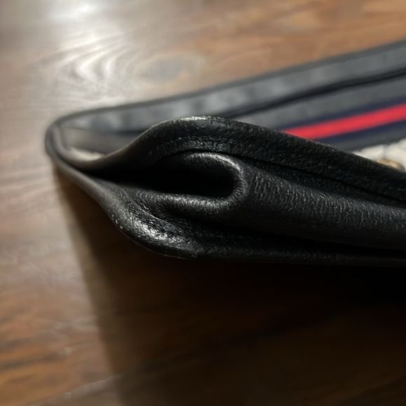 Authentic Gucci Oversized Document/Clutch - Picture 14 of 16